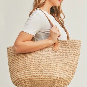 Woven Straw Tote Bag in Natural Tan